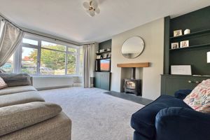 Lounge- click for photo gallery